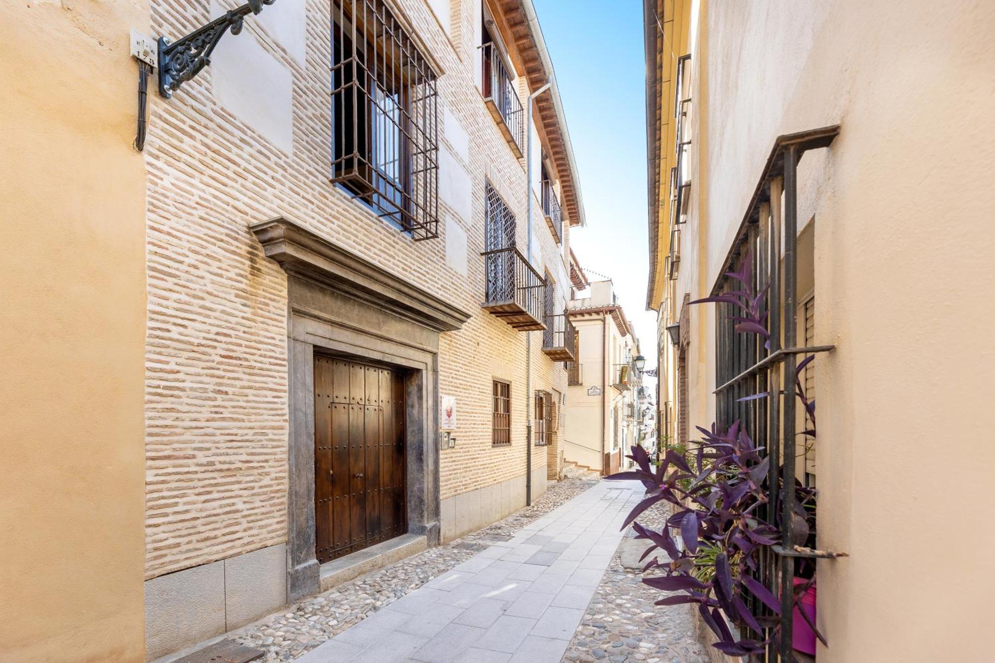 Apartamentos En Pleno Centro, Aljibe Rodrigo Del Campo 1C Granada Eksteriør billede