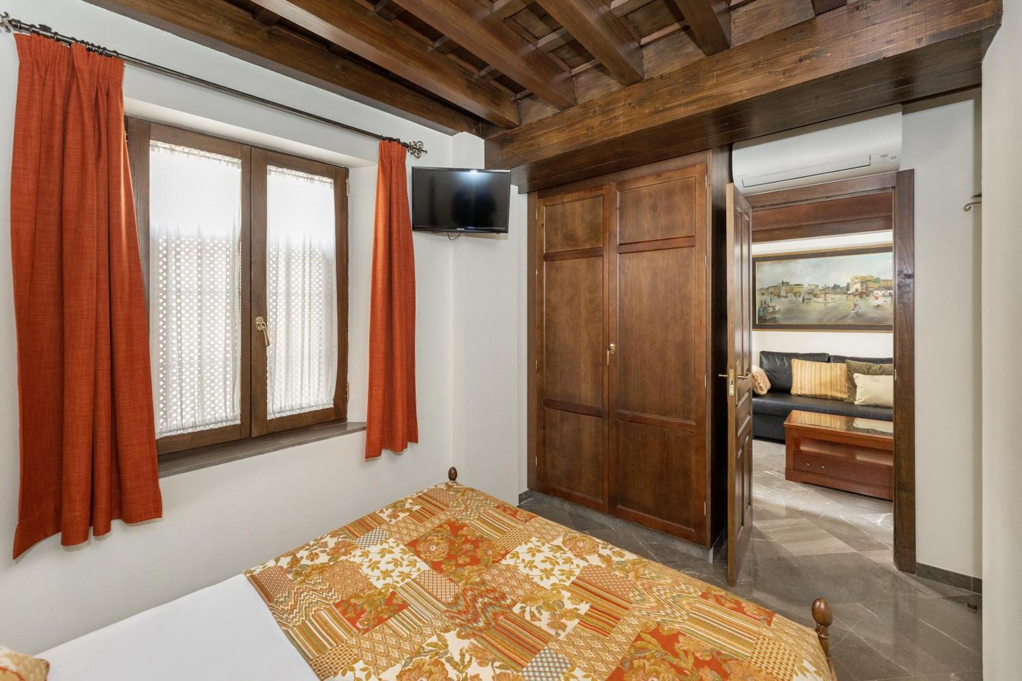 Apartamentos En Pleno Centro, Aljibe Rodrigo Del Campo 1C Granada Eksteriør billede