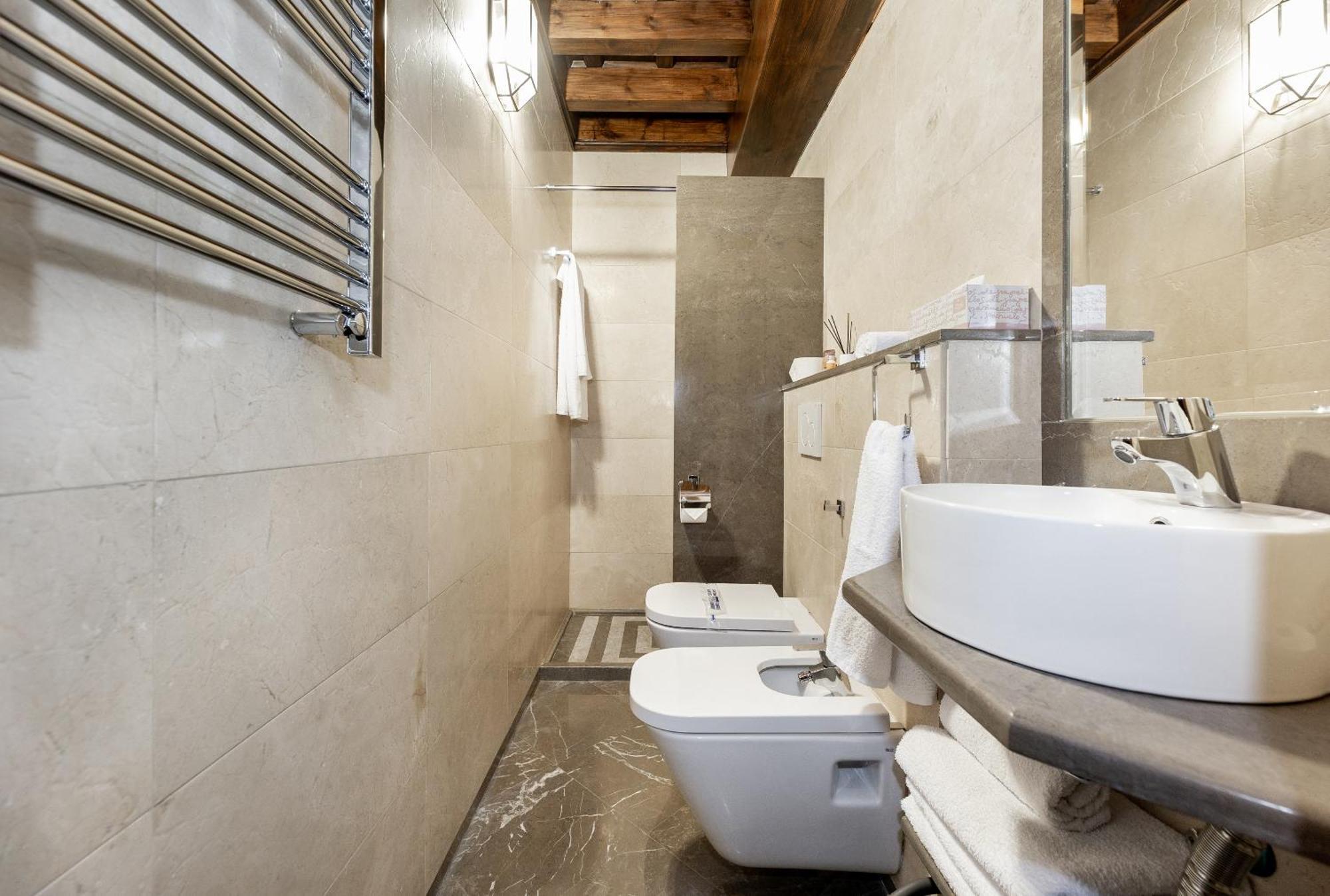 Apartamentos En Pleno Centro, Aljibe Rodrigo Del Campo 1C Granada Eksteriør billede